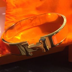 Gorgeous bracelet France